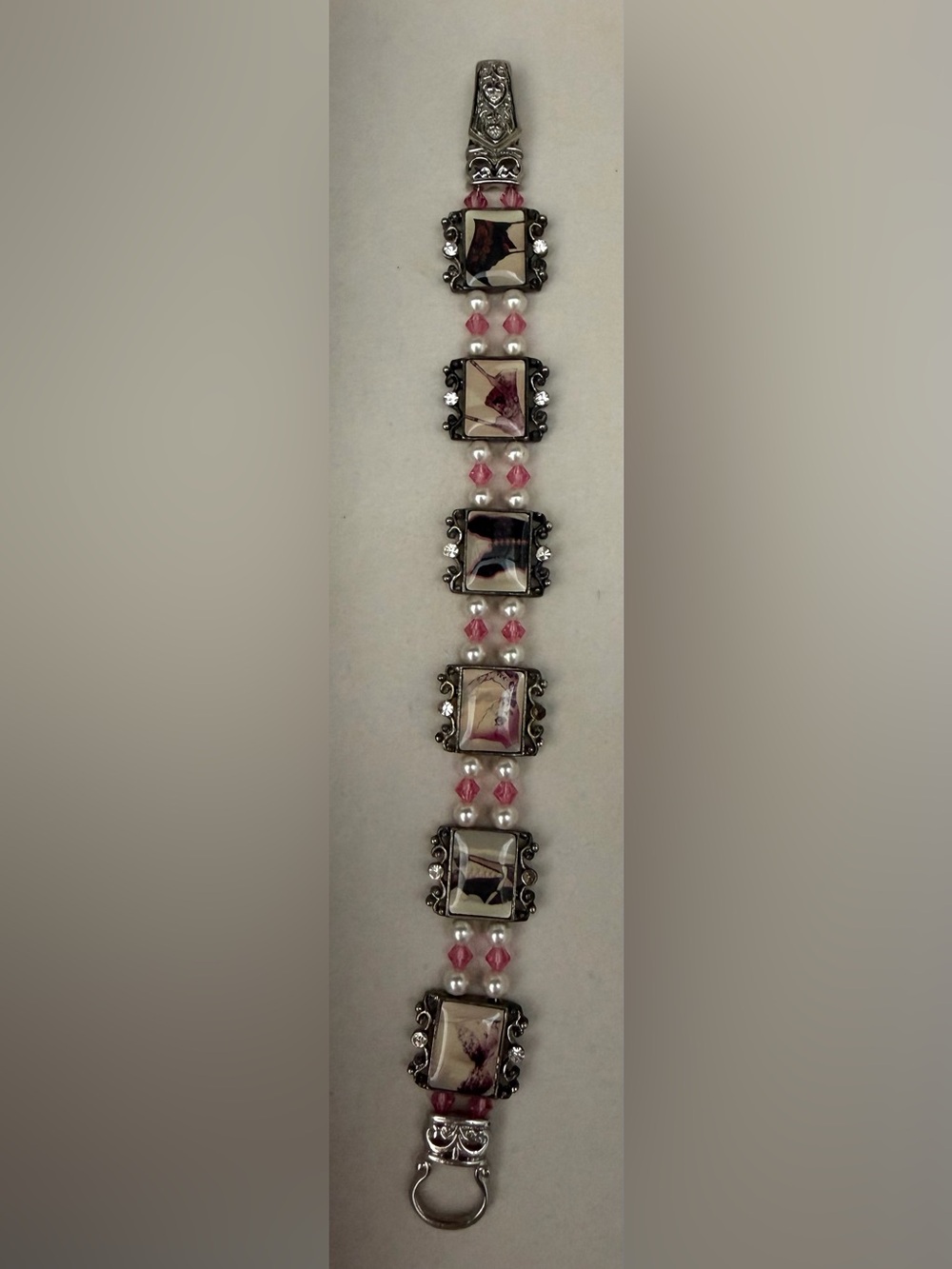 Elegant Pink Pearl and Silver-Tone Beaded Bracelet